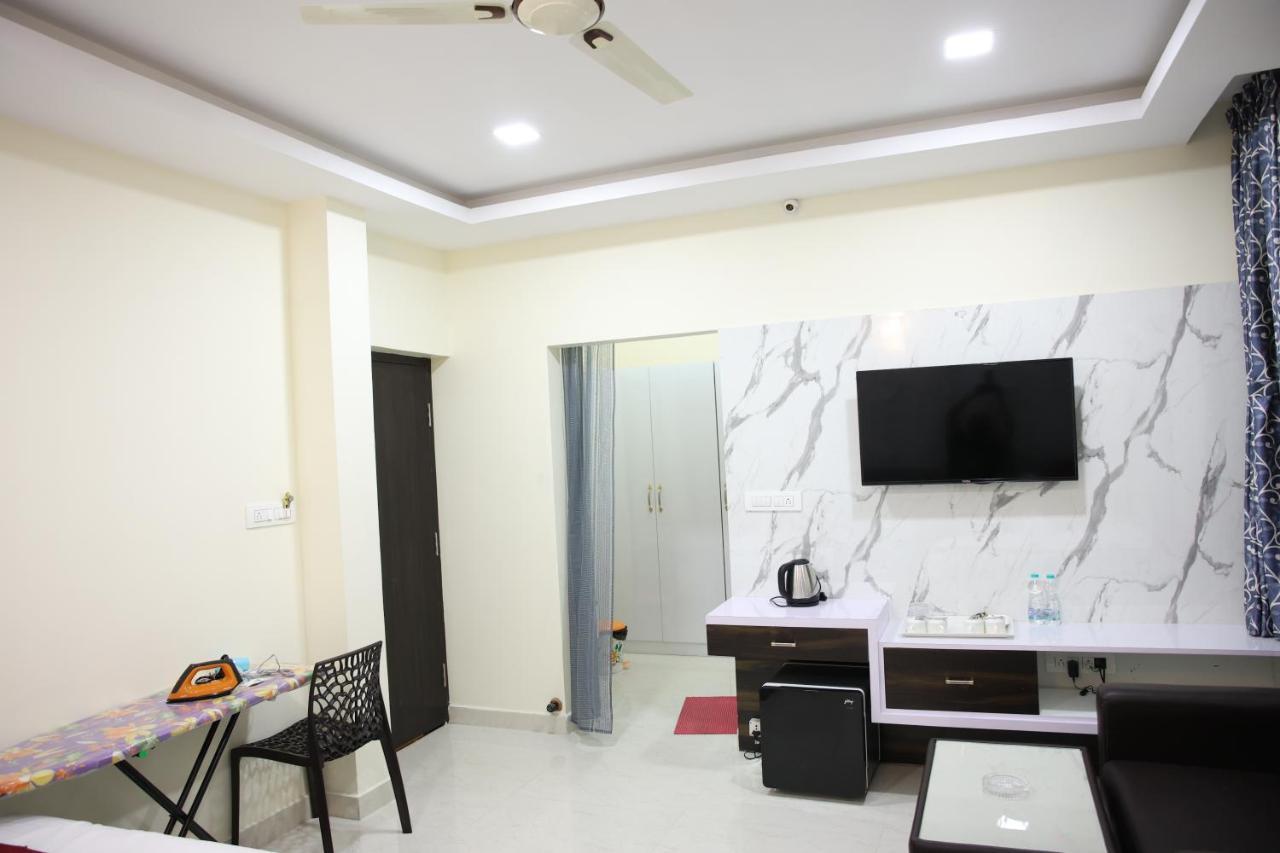 Sunshine International Boarding & Lodging Belur  Экстерьер фото