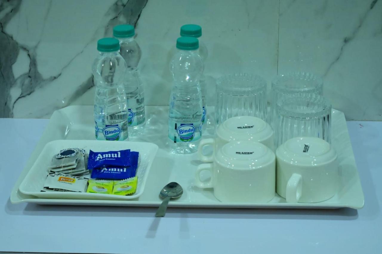 Sunshine International Boarding & Lodging Belur  Экстерьер фото